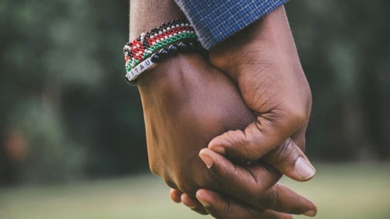 Married Chinese man seeks media help to find first love, repays $1,400 she lent him 20 years ago | Today’s news