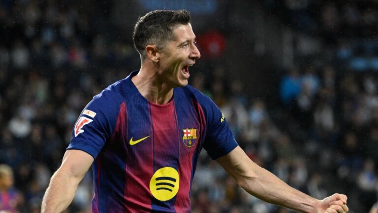 Robert Lewandowski hat-trick lifts Barcelona to stunning win over Celta Vigo