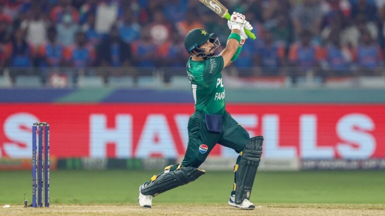 Farhan, Nawaz star as Pakistan crush listless Sri Lanka in T20I tri-series