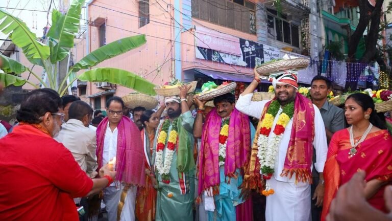 The survey found that 72.7% are satisfied with the darshan at Srikalahasti temple