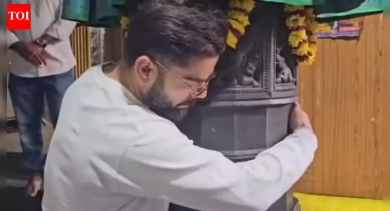 Watch: Virat Kohli offers prayers at Simhachalam Temple after being named Man of the Series in IND vs SA ODIs | Cricket News – The Tech Word News