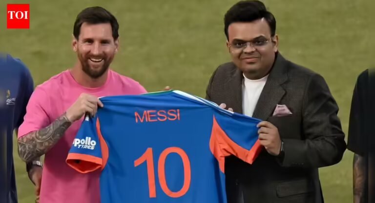 Jay Shah donates T20 World Cup tickets, Team India jersey and bat to Lionel Messi – Watch | Football News – The Tech Word News