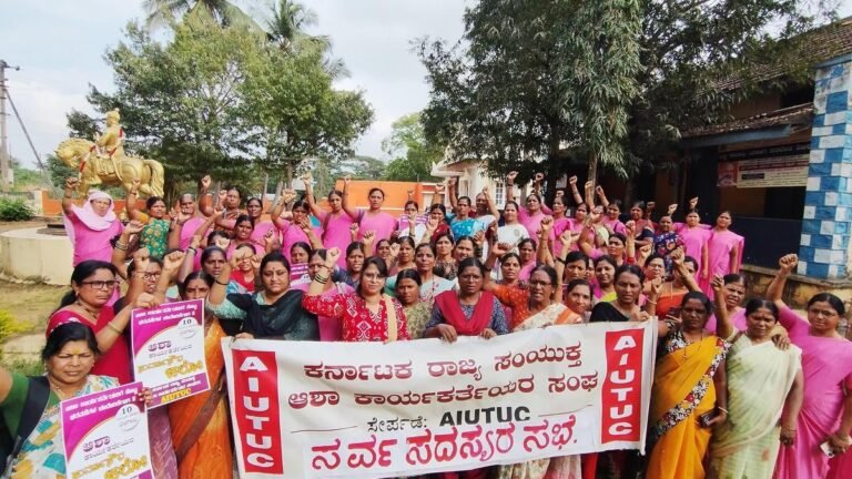 ASHAs will stage a protest outside Suvarna Soudha on December 10