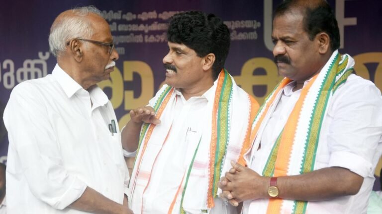 Traffic snarl on Ghat Road: Cong. Wayanad MLA launches ‘satyagraha’