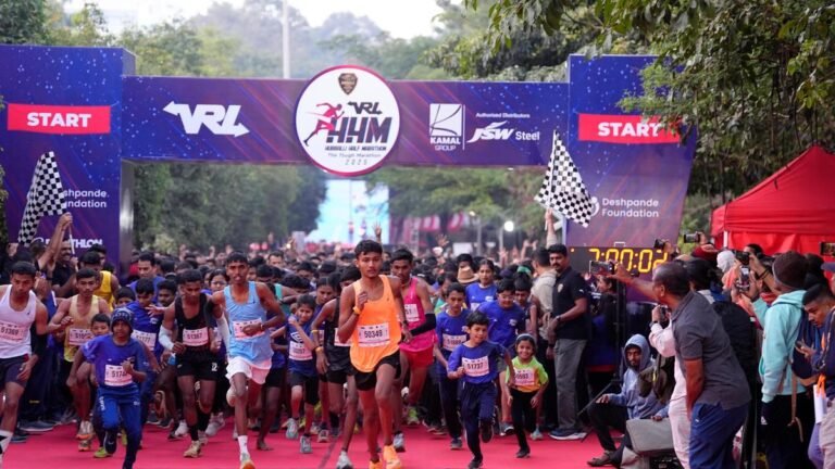 3200 runners participate in VRL Hubballi Half Marathon