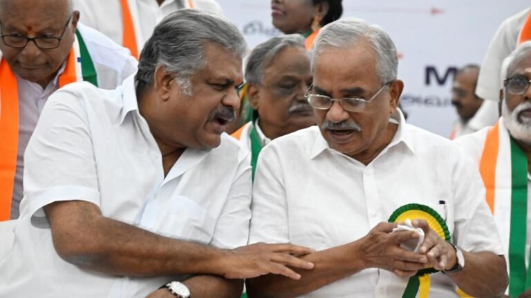 Tamilaruvi Manian urges vijay to join aiadmk led alliance to defeat dmk