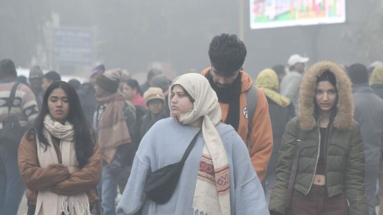 Delhi Airport issues alert due to dense fog after 128 flights cancelled, 8 diverted | Today’s news