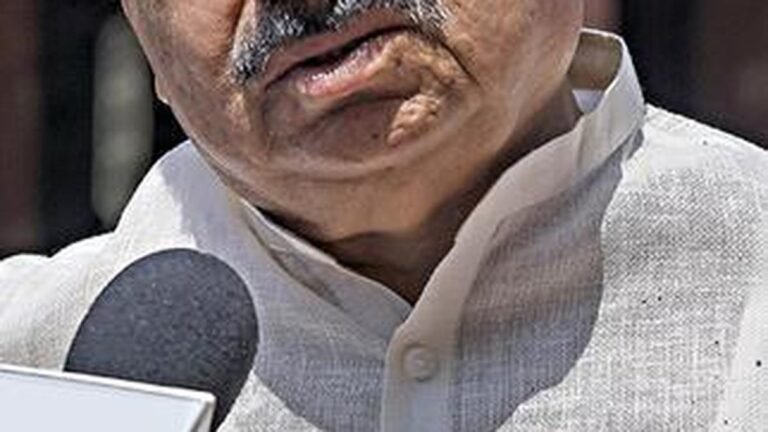 Open a corn mall in Shiggaon or face protest: Bommai