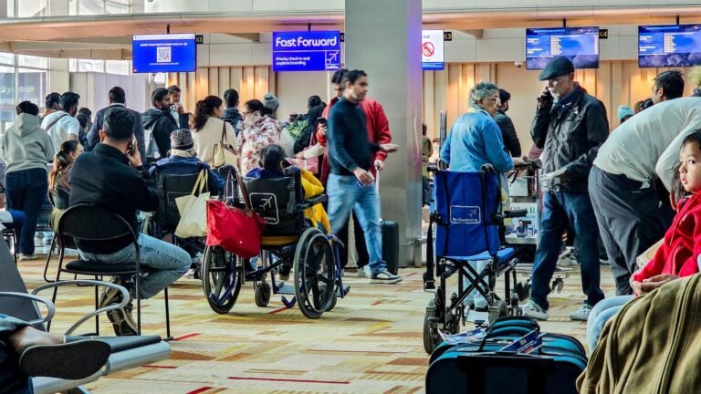 IndiGo crisis: Complete ticket refund process by Sunday 8pm, govt orders airlines; orders zero fees for rescheduling | Today’s news