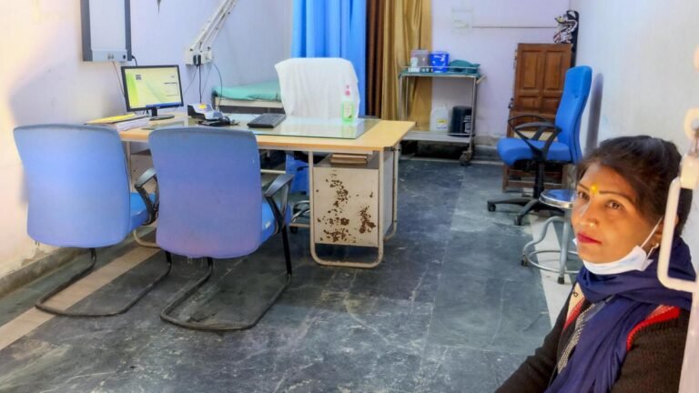 Haryana Govt Doctors Intensify Protests, Go On Indefinite Strike