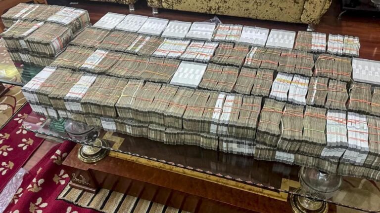 ED seizes ₹5 crore in cash and jewelery worth ₹8 crore in money laundering case