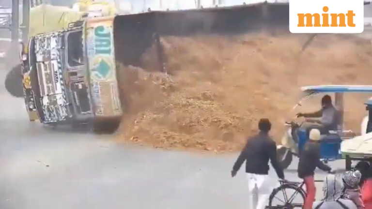 Shocking | Out-of-control truck hits Bolero, crushes driver in Rampur; CCTV Video Goes Viral | Today’s news