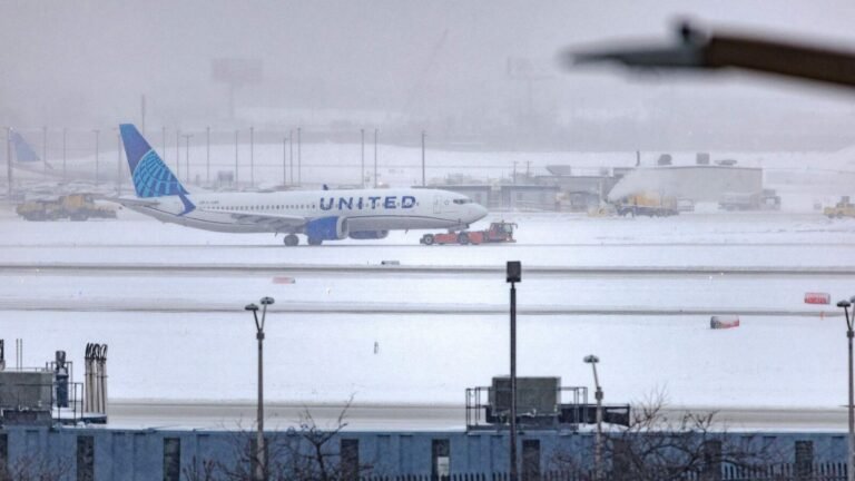 US Weather: Northeast’s first major winter storm brings dangerous roads, flight delays and widespread school closures | Today’s news