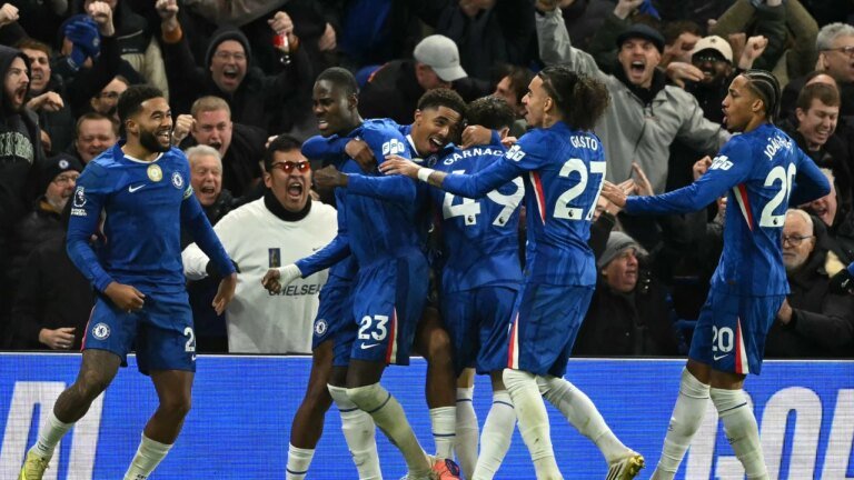 Premier League: 10-man Chelsea frustrate Arsenal, Liverpool end against West Ham