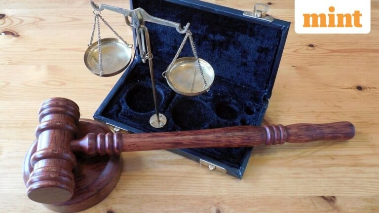 Monday Afternoon Massacre! Trump administration fires 8 New York immigration judges over crackdown on migrants | Today’s news