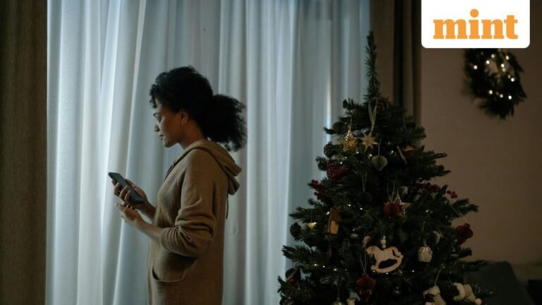 What is holiday loneliness? A psychologist explains why it’s common and how to deal with it | Today’s news