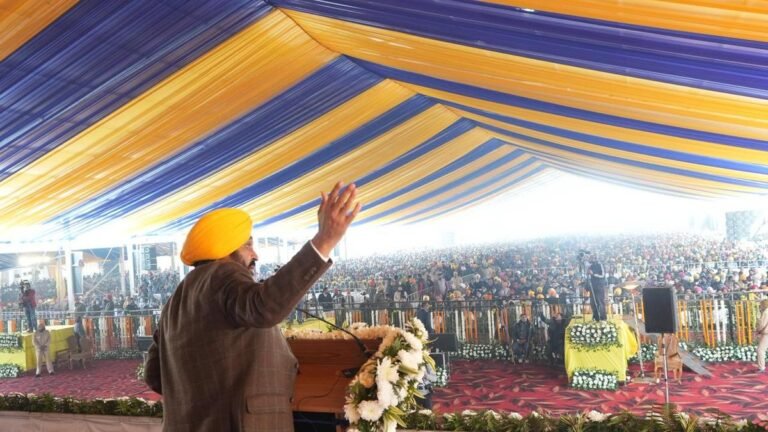 Political parties participate in the 2027 Punjab elections at the Maghi Mela