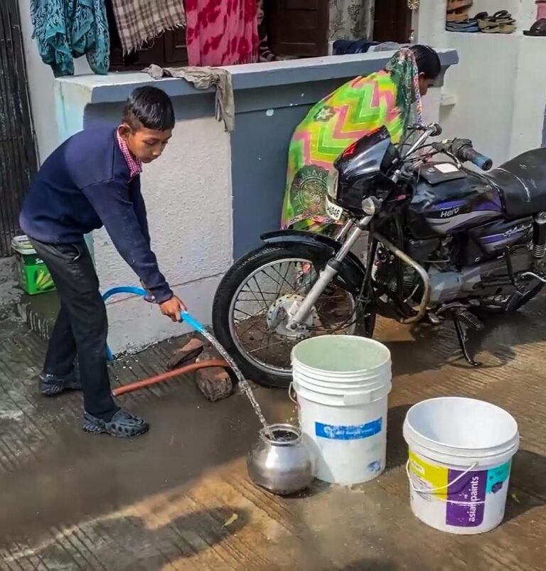 Watch: Residents express anger after water contamination deaths in Indore