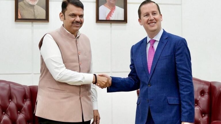 US envoy Gor, Maharashtra CM Fadnavis discusses strengthening investment and trade ties