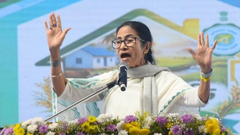 He kept his promise to return land in Singur, says Mamata