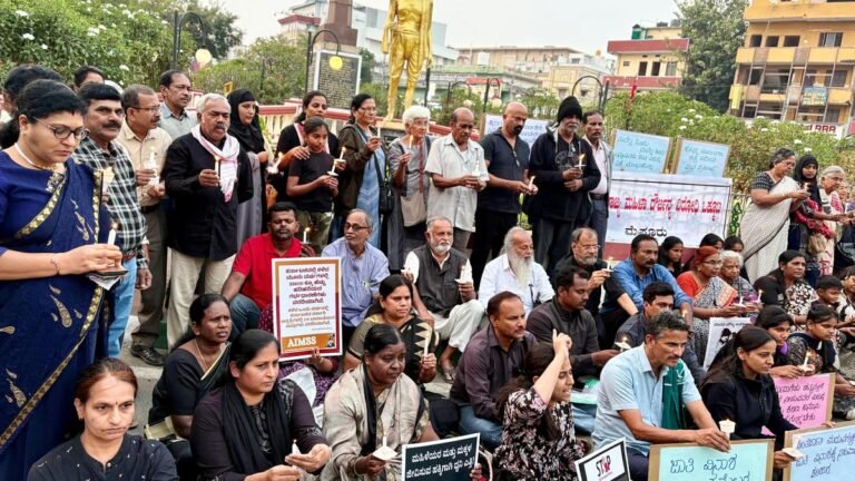 Demonstration at Gandhi Square to condemn ‘honour killing’ in Dharwad and violence against women