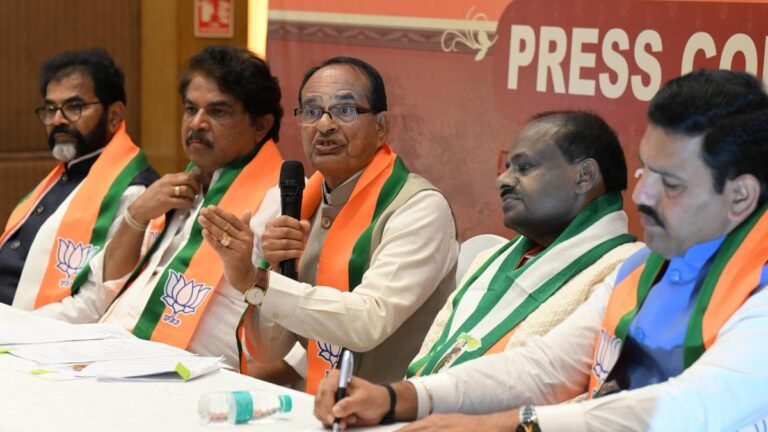 Chouhan attacks Cong. referring to “scams” in the work program at Yadgir and Kalaburagi