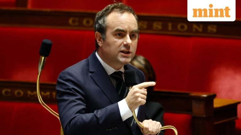 French Prime Minister Sebastien Lecornu survives two no-confidence motions; The budget settlement is approaching | Today’s news