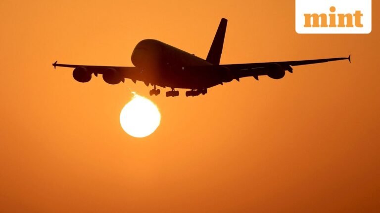 More than 10,500 flights canceled Jan. 25 as massive winter storm hits US, 180 million affected | Today’s news