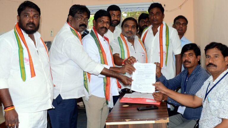 PCC clears candidates and distributes Form B for municipal elections