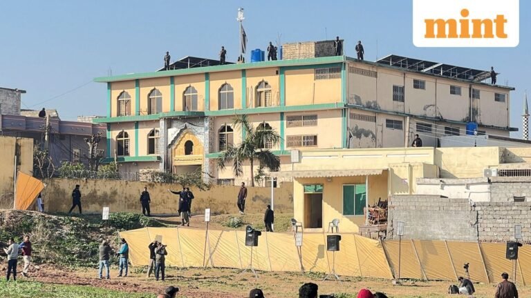 China ‘deeply shocked’ by Islamabad mosque attack pledges support to Pakistan | Today’s news