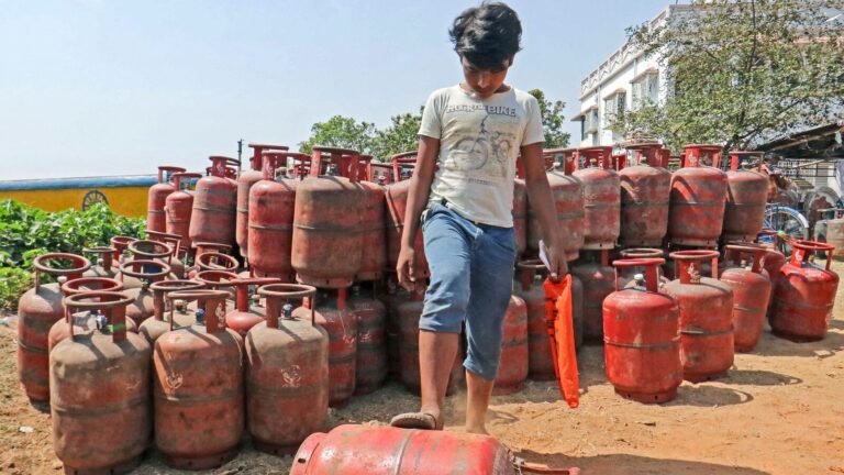 Commercial LPG gas cylinder prices hiked by ₹ 49 from February 1 — check rates in Delhi, Mumbai, Chennai, Kolkata | Today’s news