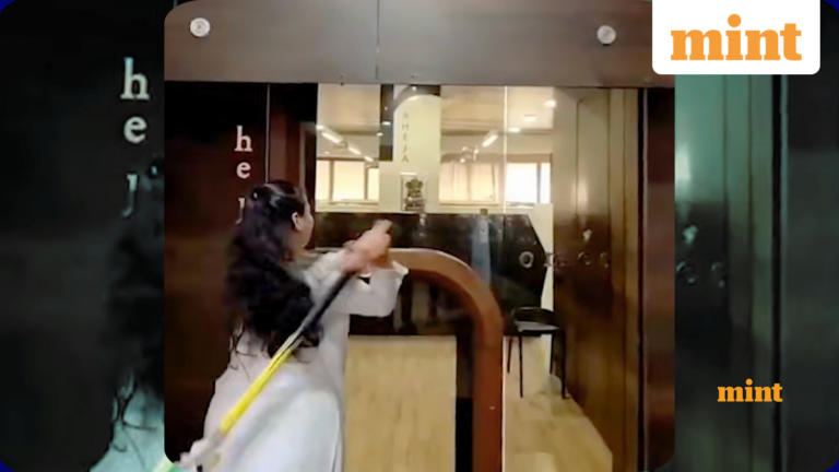 Glass remains unbroken amid VBA protest in Maharashtra: Social media calls it ‘marketing strategy’ | Today’s news