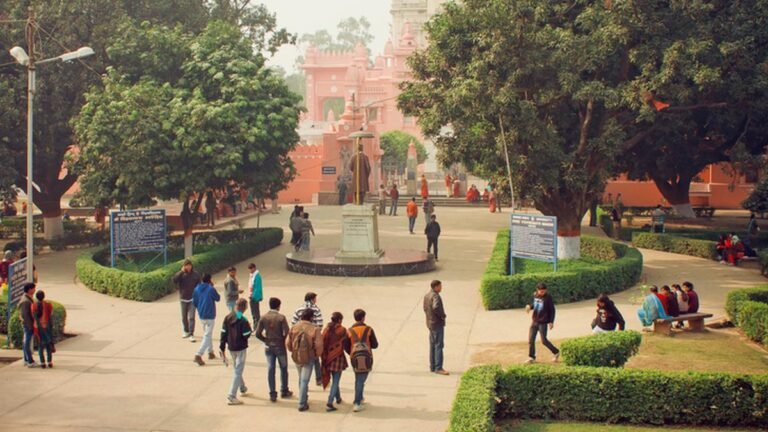 In three years, the Central Universities filled 28,000 places