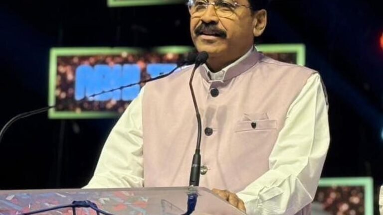 Students of SVCET called for discipline, dedication and civic responsibility