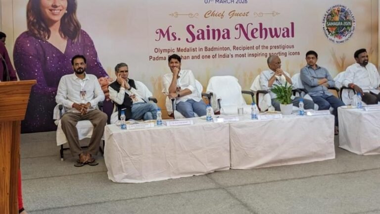Saina Nehwal encourages students to focus on fitness and discipline