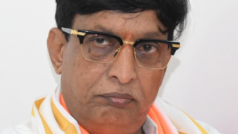 JD(S) MLC Bhoje Gowda sends a video message from Dubai