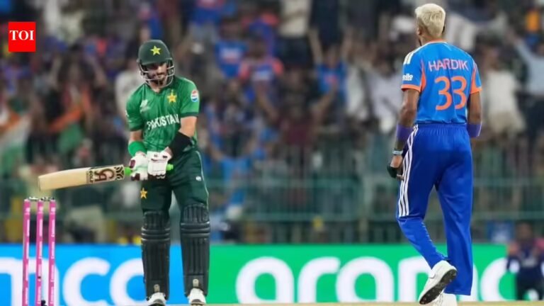 ‘8–0’: Pakistan coach Aaqib Javed revives Shadab Khan’s kick to legends during T20 World Cup | Cricket News – The Tech Word News