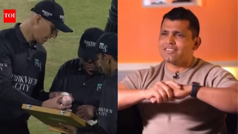Kamran Akmal: ‘Dupatta gali se color karwaya hai’: Kamran Akmal roasts PSL over jersey color fiasco | Cricket News – The Tech Word News