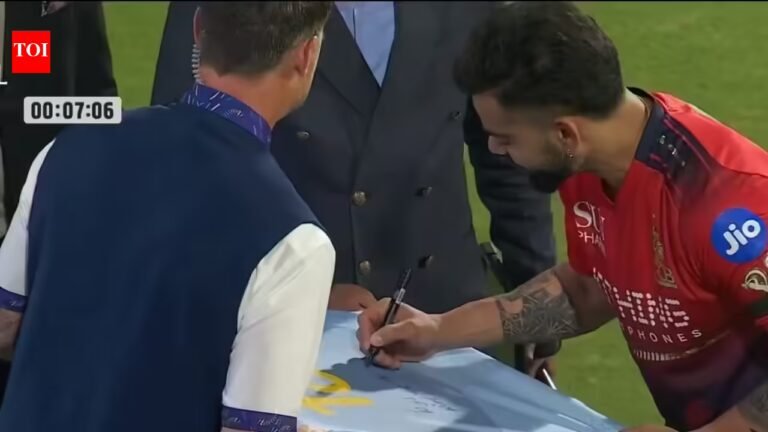 IPL: Dale Steyn gets Virat Kohli’s signature on India jersey ahead of RCB vs SRH – Watch | Cricket News – The Tech Word News