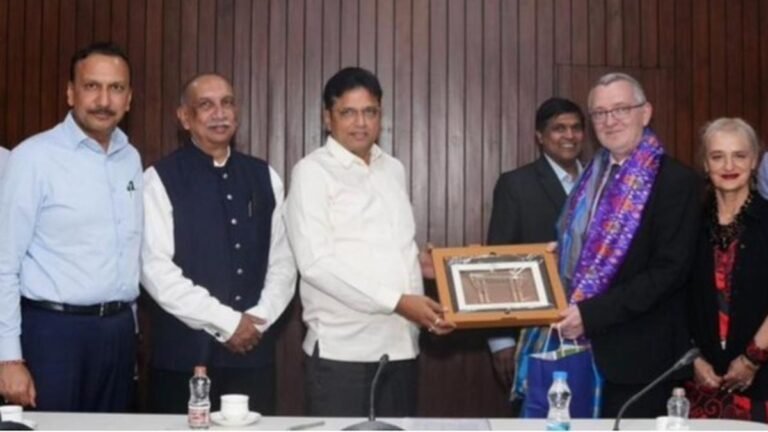 The Minister of IT offers investments from Slovenia