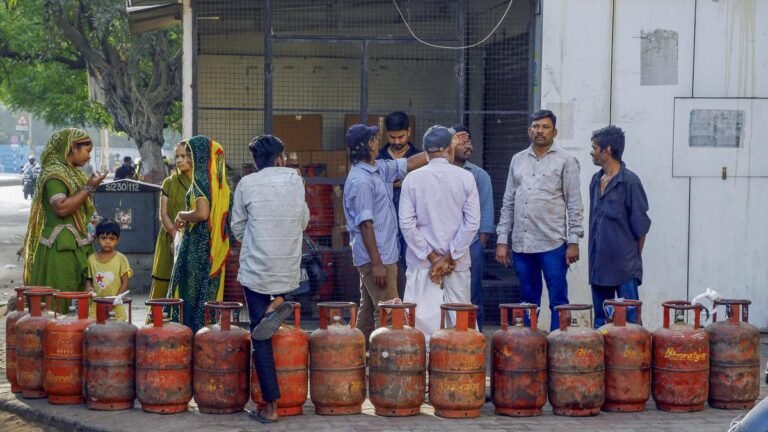 No queues for LPG as Gujarat ensures adequate supply pushes for digital bookings