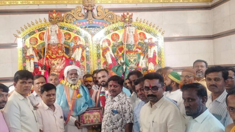 Anjuman-e-Islam participates in Hindu rituals in Grama Devi Mahotsava