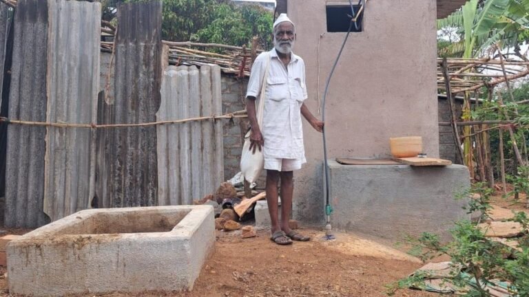 Gobar’s domestic gas plants provide shield to Belagavi’s Kattanbavi residents amid bottle shortage