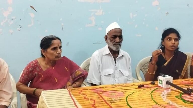 Jagruta Mahila Okkoota says GP officials are neglecting the work of small and marginal farmers