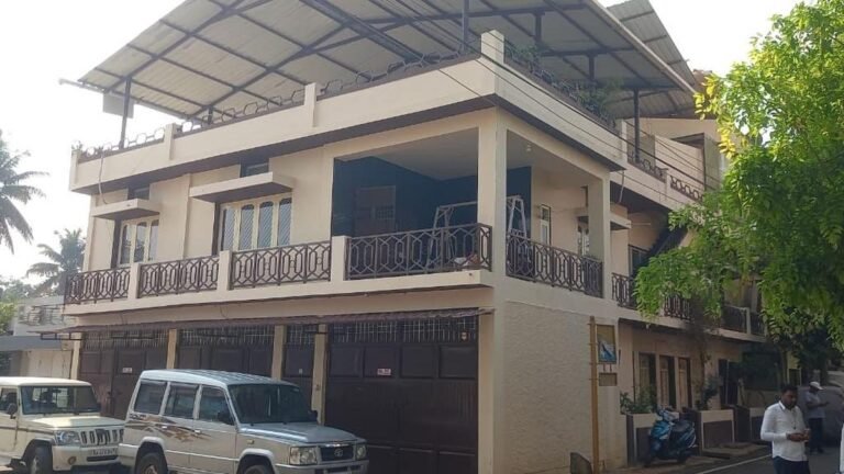 Lokayukta officials conduct searches at properties belonging to AEE in Hassan and uncover disproportionate assets