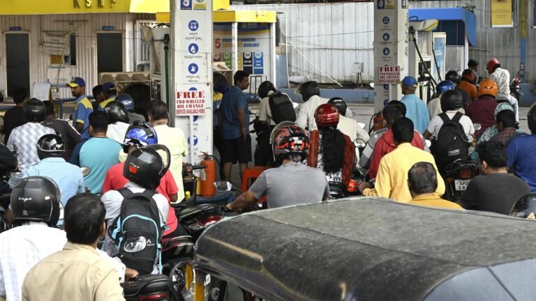 No fuel shortage in Telangana: Oil Dealers Association