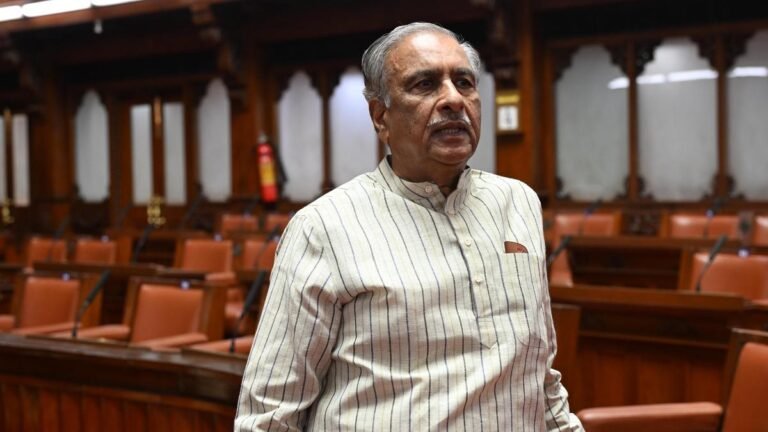 The chairman of the council set a deadline of March 25 for the government’s pending answers in the House of Commons