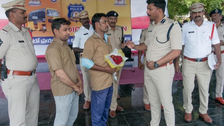 Car drivers praised for returning bags with cash, valuables