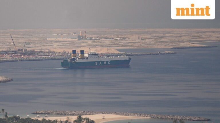 US-Iran War LIVE: Tanker Hits Dubai Port Tehran, Oil Spill Warning Issued | Today’s news