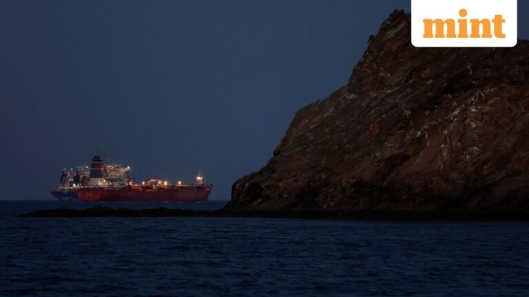 White House denies US Navy escorted oil tanker through Strait of Hormuz, contradicting claims Chris Wright Energy Secy | Today’s news